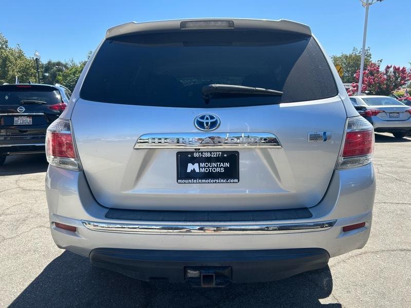 Toyota Highlander Hybrid 4WD 2013