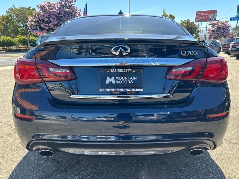 Infiniti Q70 3.7 2016