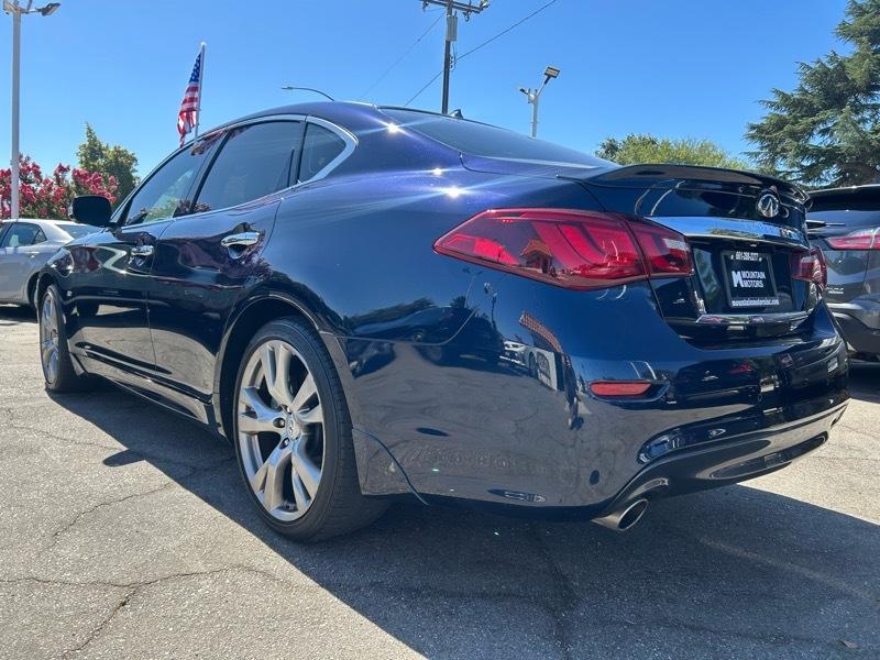 Infiniti Q70 3.7 2016