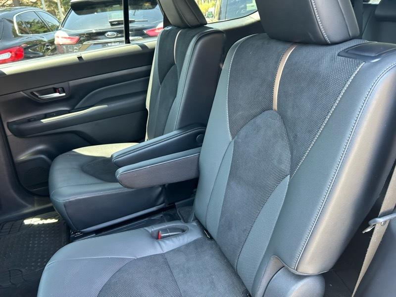 Toyota Grand Highlander Hybrid MAX Platinum AWD 2024