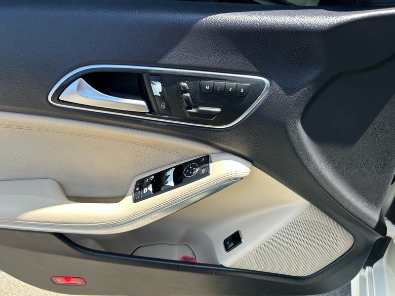 Mercedes-Benz CLA-Class CLA250 2014