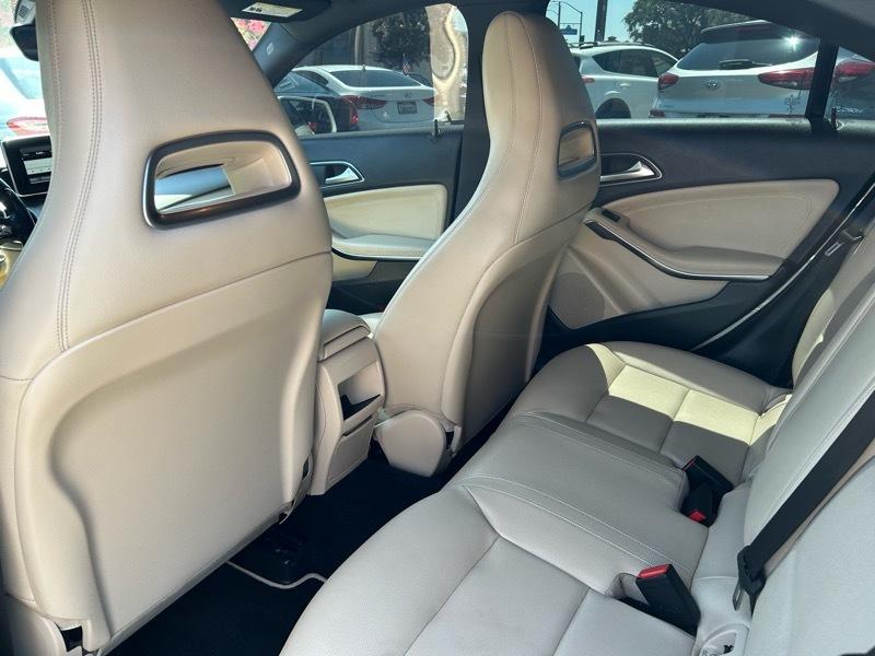 Mercedes-Benz CLA-Class CLA250 2014