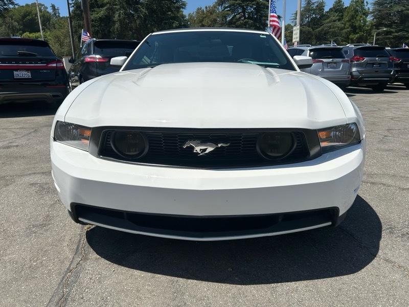 Ford Mustang GT convertible 2010