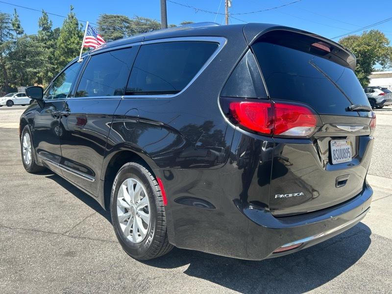 Chrysler Pacifica Touring-L 2019