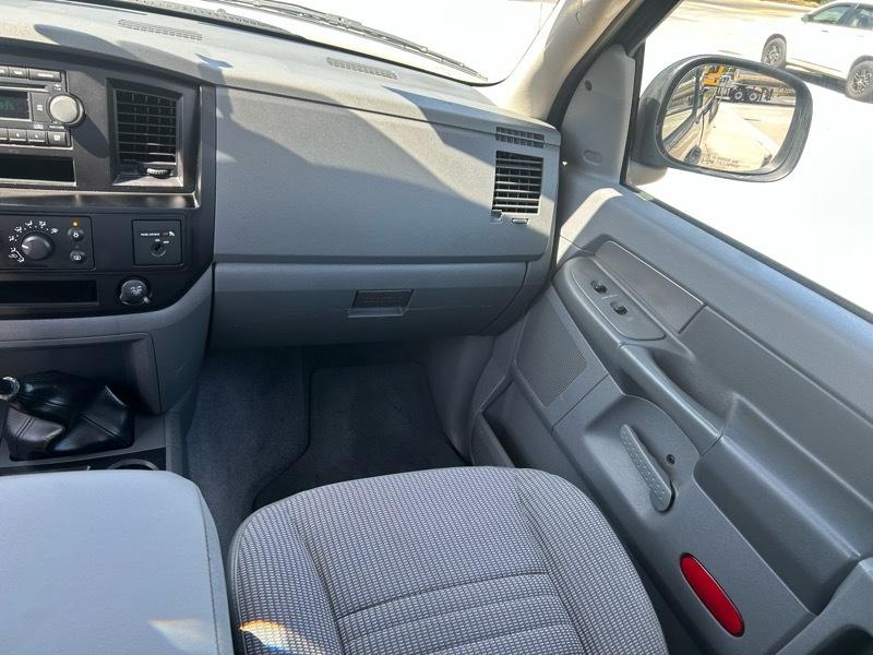 Dodge Ram 1500 ST 2WD 2006