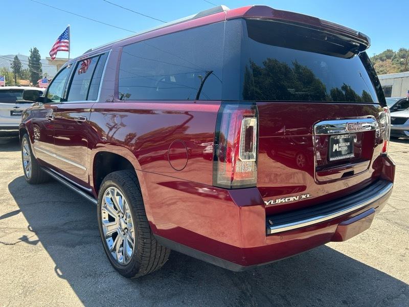 GMC Yukon XL Denali 4WD 2016