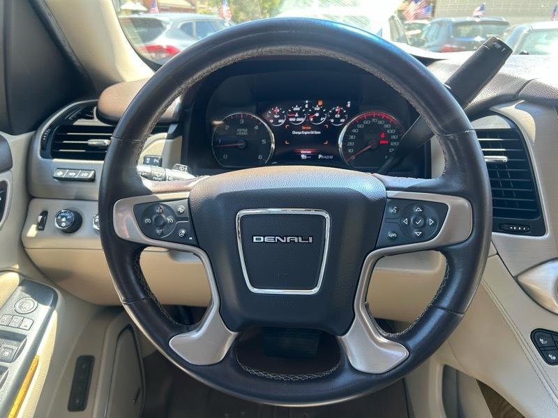GMC Yukon XL Denali 4WD 2016