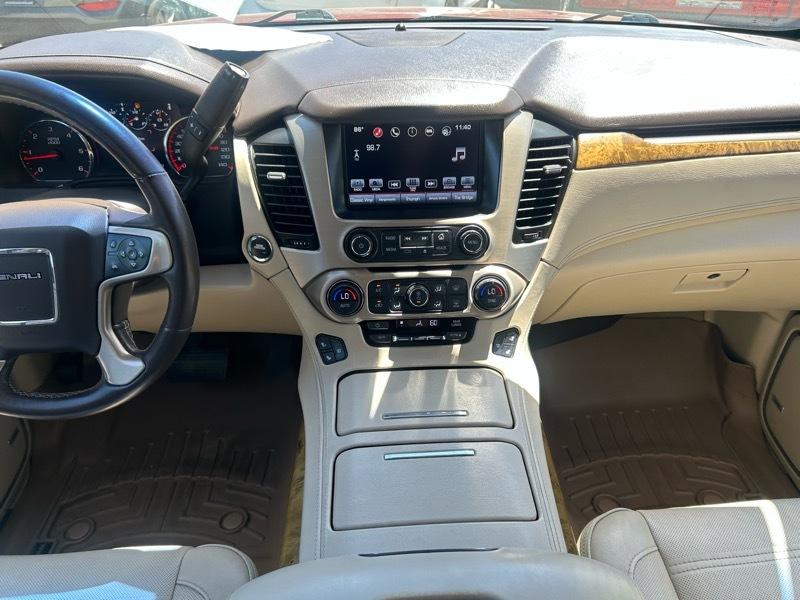 GMC Yukon XL Denali 4WD 2016