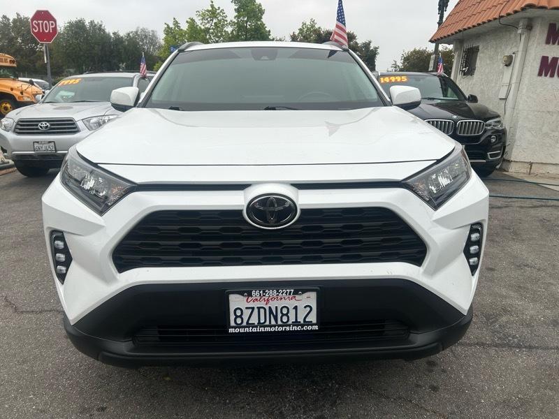 Toyota RAV4 LE AWD 2021