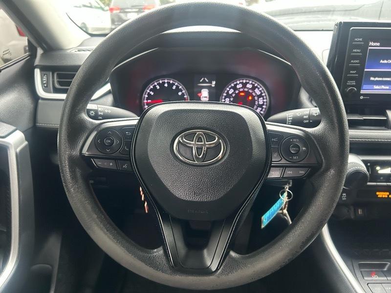 Toyota RAV4 LE AWD 2021
