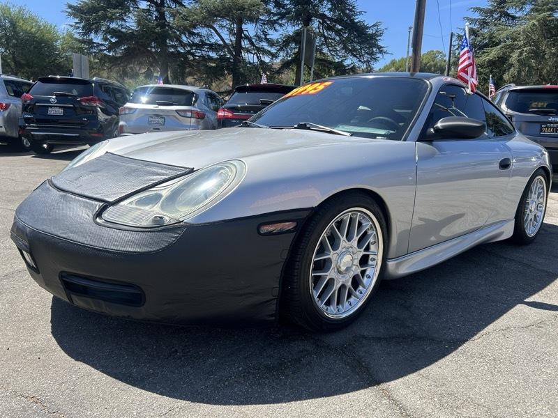Porsche 911 Carrera Coupe 2000