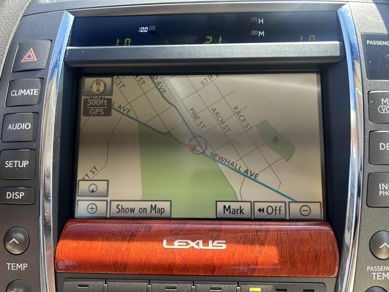 Lexus ES 350 Sedan 2011