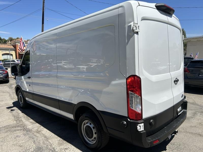 Ford Transit 250 Van Med. Roof w/Sliding Pass. 130-in. WB 2020