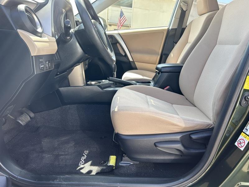 Toyota RAV4 LE FWD 2013