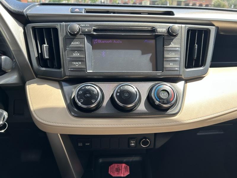 Toyota RAV4 LE FWD 2013