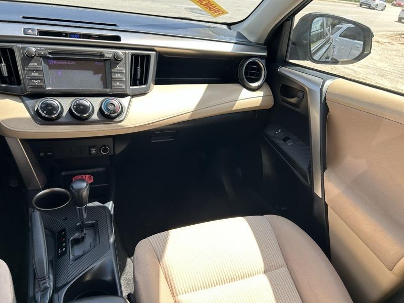 Toyota RAV4 LE FWD 2013