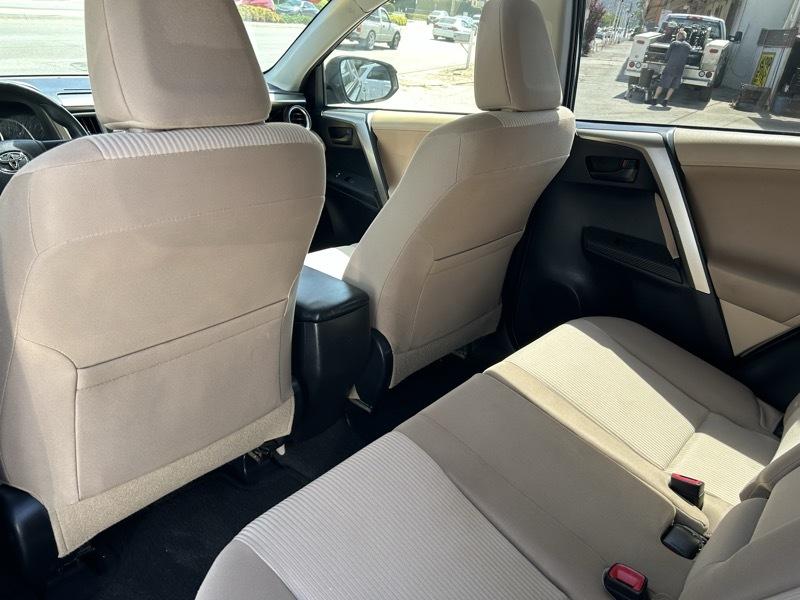 Toyota RAV4 LE FWD 2013