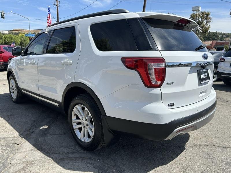 Ford Explorer XLT FWD 2017