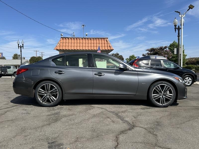 Infiniti Q50 2.0t 2017