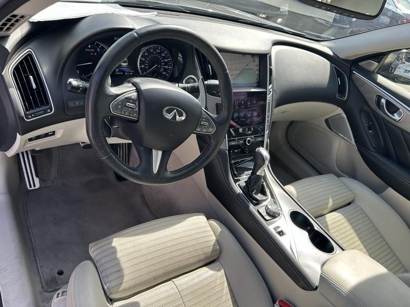 Infiniti Q50 2.0t 2017