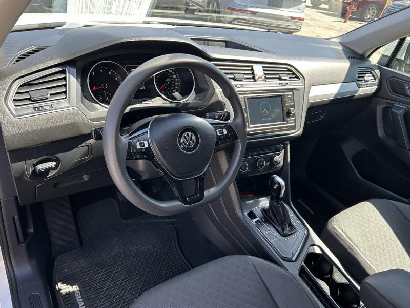 Volkswagen Tiguan S 2019