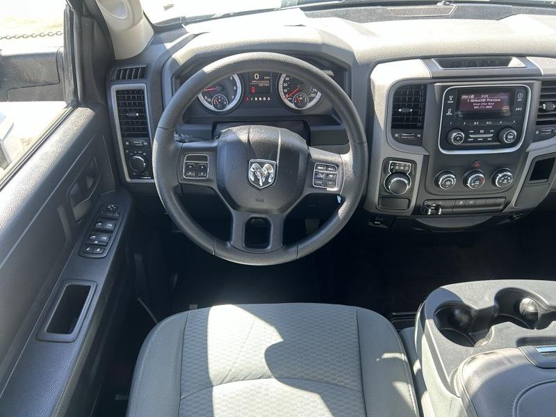 RAM 1500 Tradesman/Express Crew Cab SWB 2WD 2014