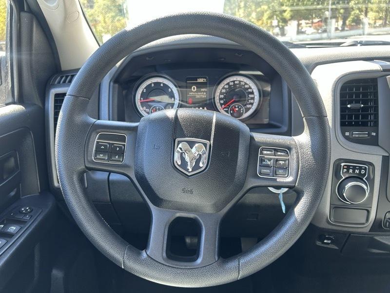 RAM 1500 Tradesman/Express Crew Cab SWB 2WD 2014