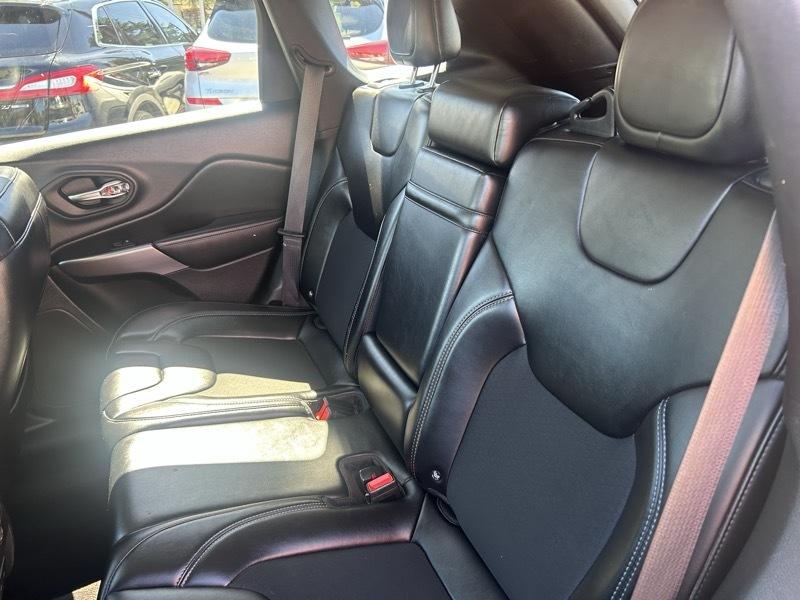 Jeep Cherokee Latitude Plus FWD 2019