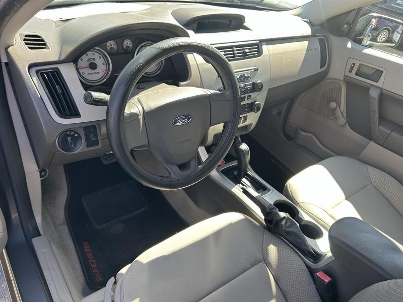 Ford Focus S Sedan 2010