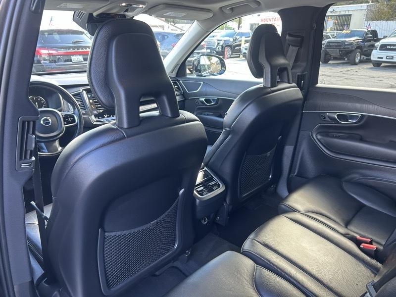 Volvo XC90 T6 Momentum AWD 2020
