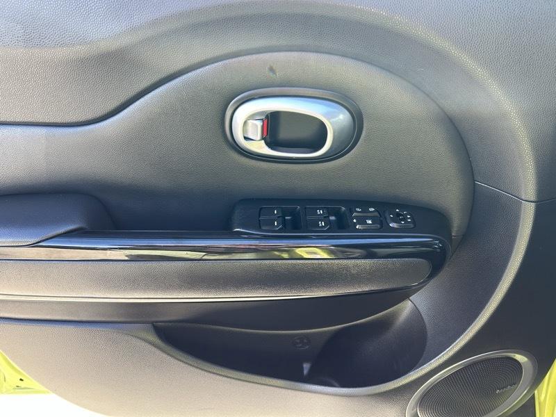 Kia Soul + w/Signature 2.0 Special Edition 2016