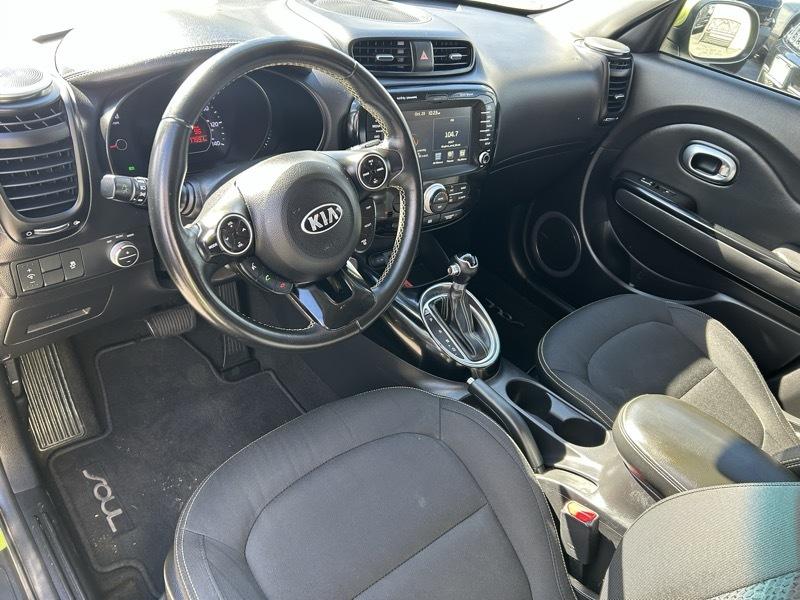 Kia Soul + w/Signature 2.0 Special Edition 2016