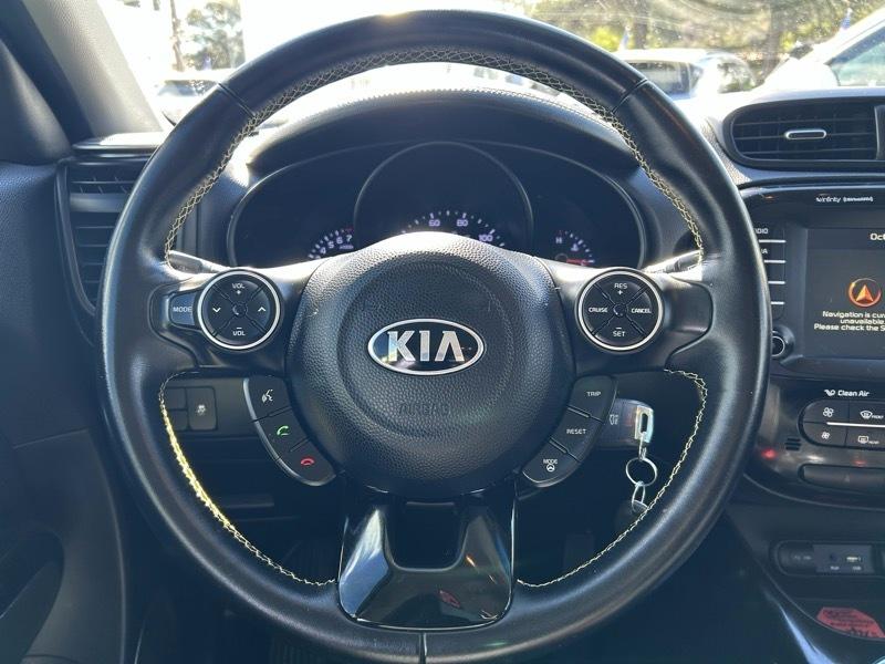 Kia Soul + w/Signature 2.0 Special Edition 2016