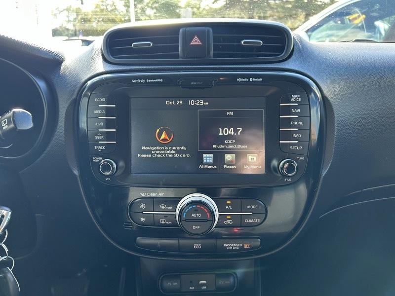Kia Soul + w/Signature 2.0 Special Edition 2016