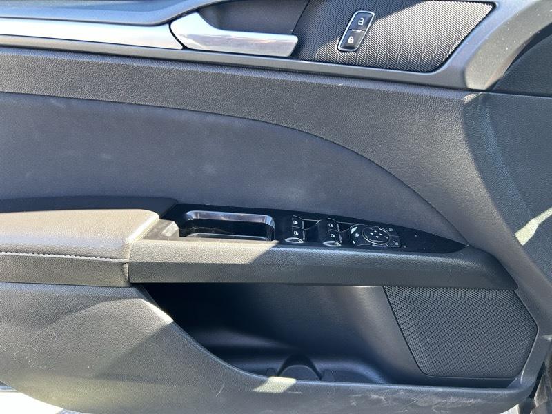 Ford Fusion SE 2015