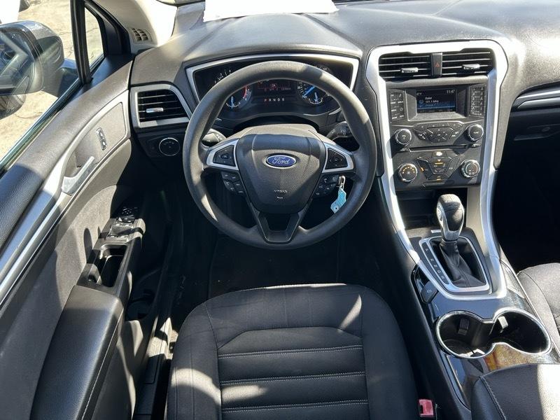 Ford Fusion SE 2015
