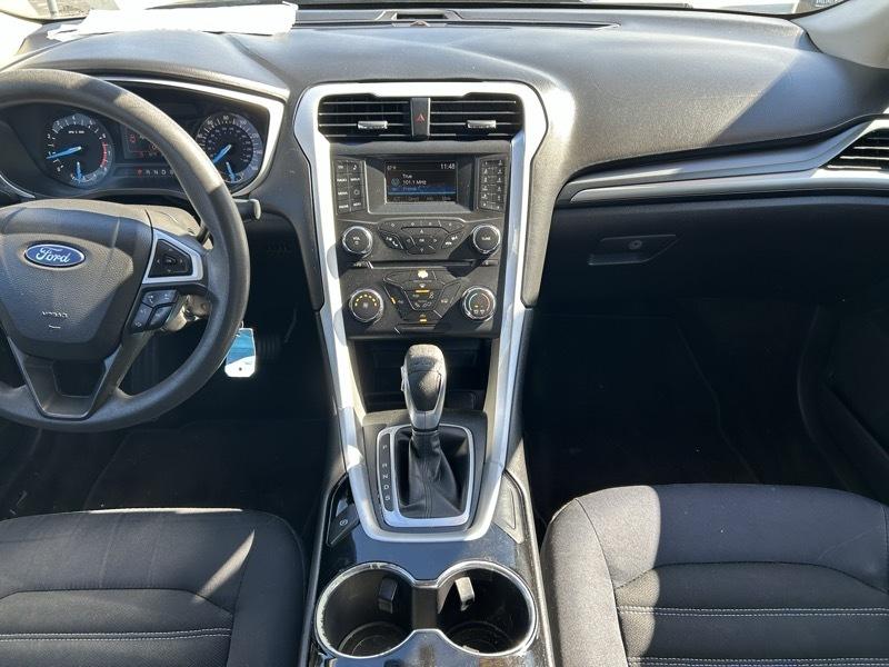 Ford Fusion SE 2015