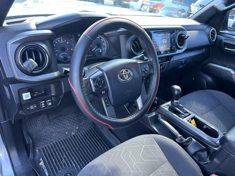 Toyota Tacoma SR5 Double Cab Long Bed V6 6AT 2WD 2017