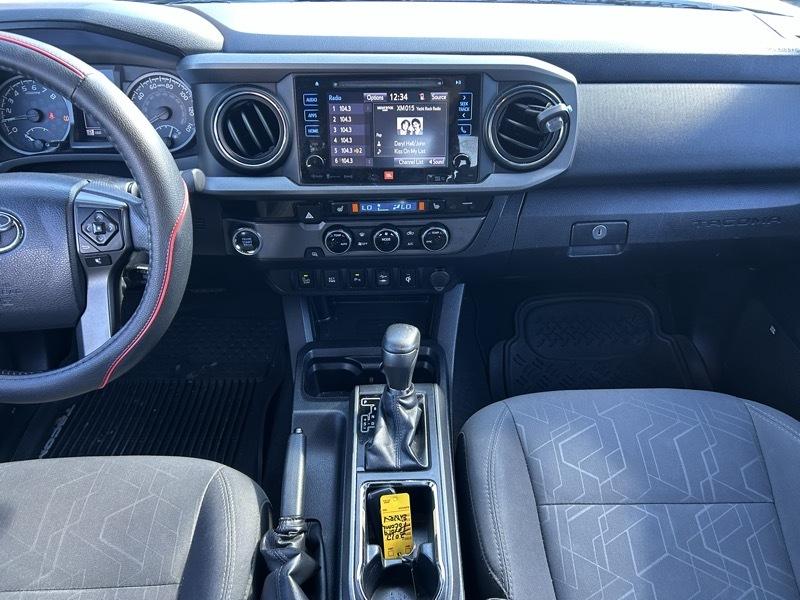 Toyota Tacoma SR5 Double Cab Long Bed V6 6AT 2WD 2017