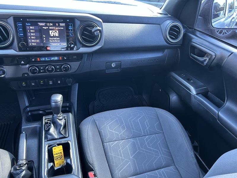 Toyota Tacoma SR5 Double Cab Long Bed V6 6AT 2WD 2017