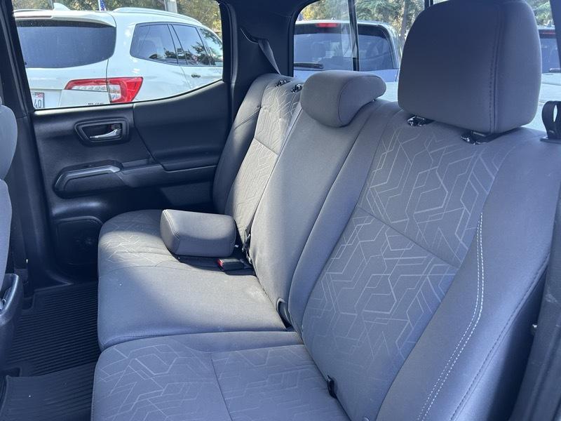 Toyota Tacoma SR5 Double Cab Long Bed V6 6AT 2WD 2017