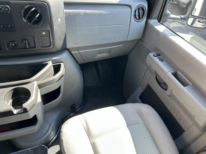 Ford Econoline E-150 2013