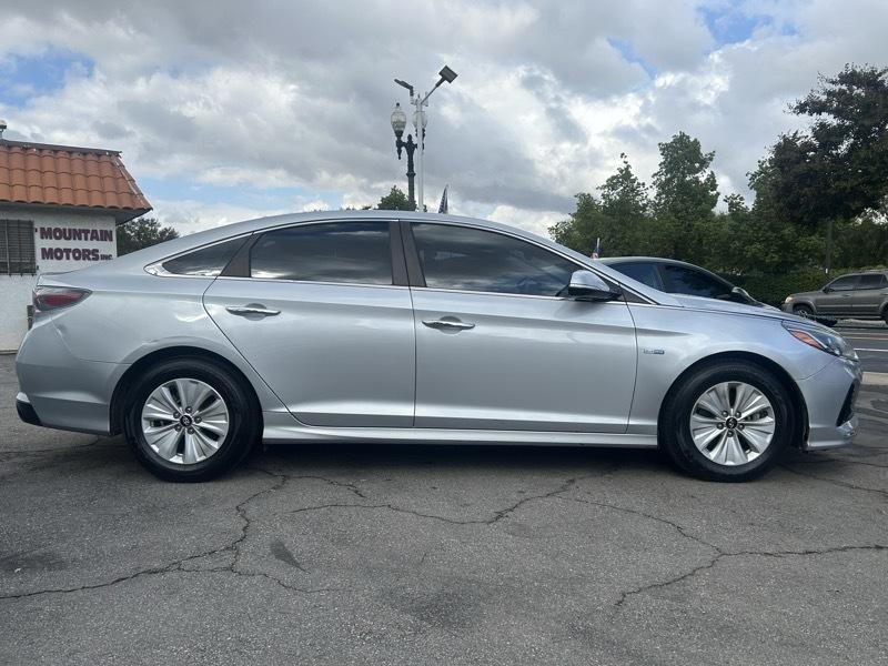 Hyundai Sonata Hybrid SE 2018