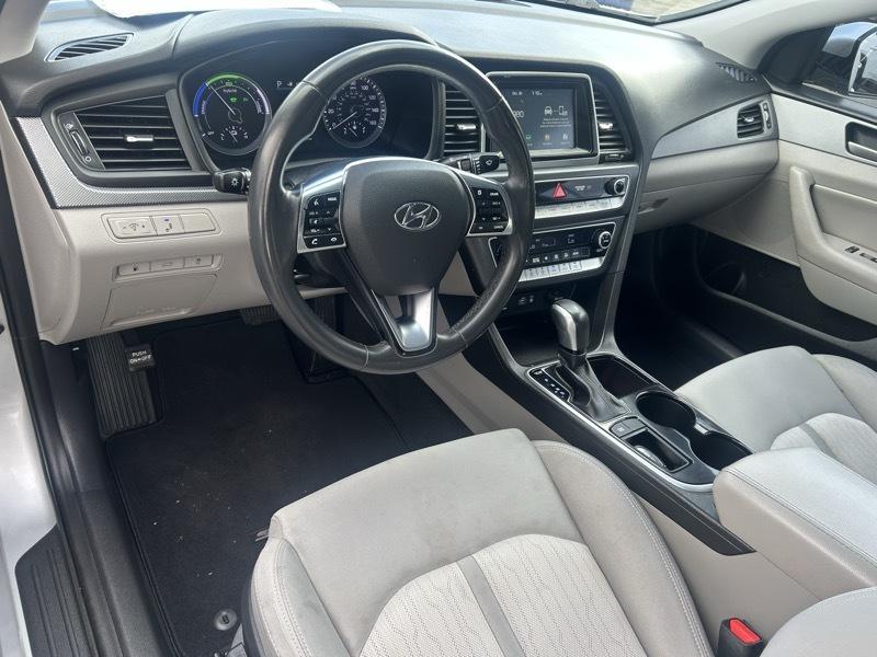 Hyundai Sonata Hybrid SE 2018
