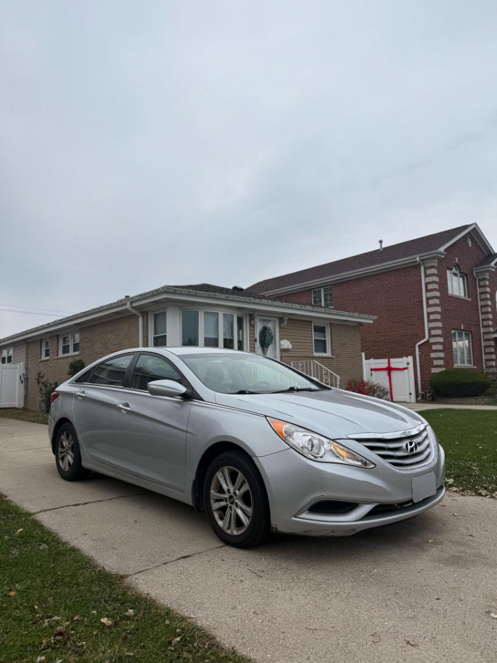 Hyundai Sonata GLS Manual 2012