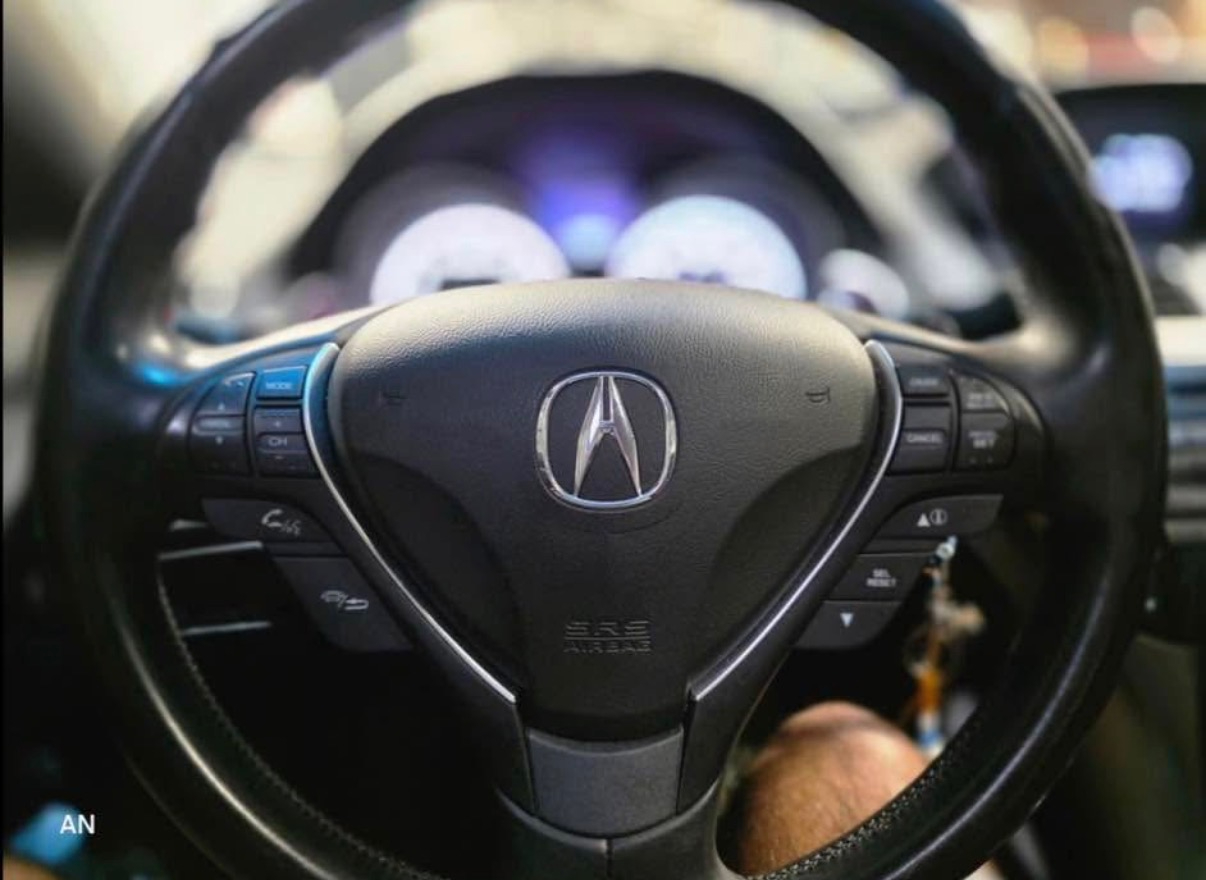 Acura TL 6-Speed AT 2012