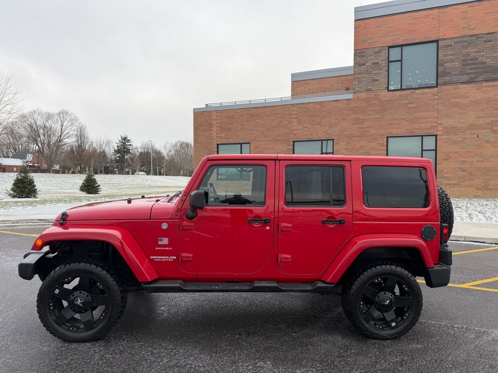 Jeep Wrangler Unlimited Sahara 4WD 2012