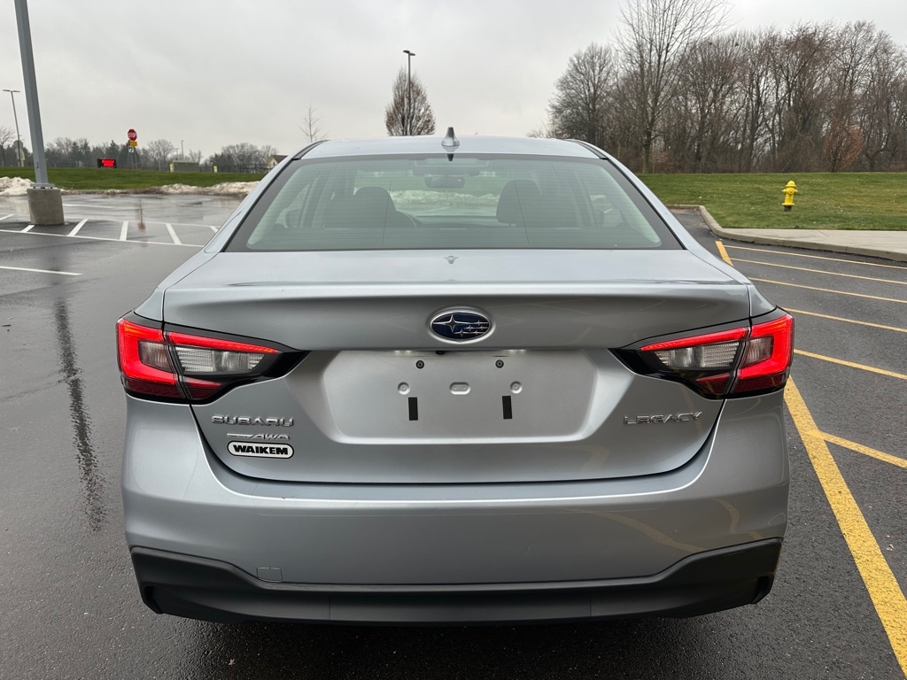 Subaru Legacy Premium 2021
