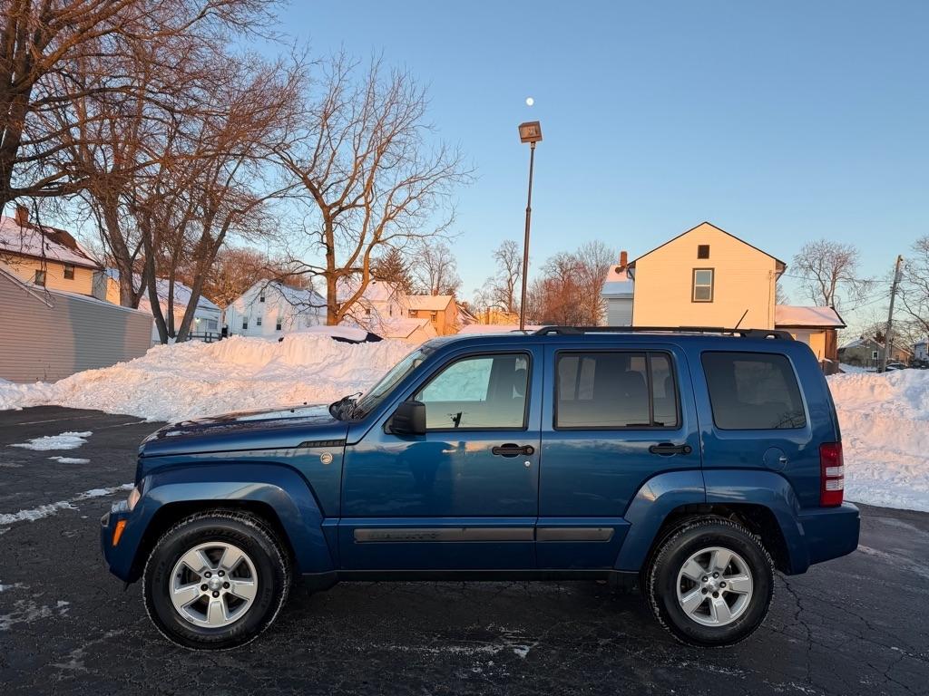 Jeep Liberty Sport 4WD 2010