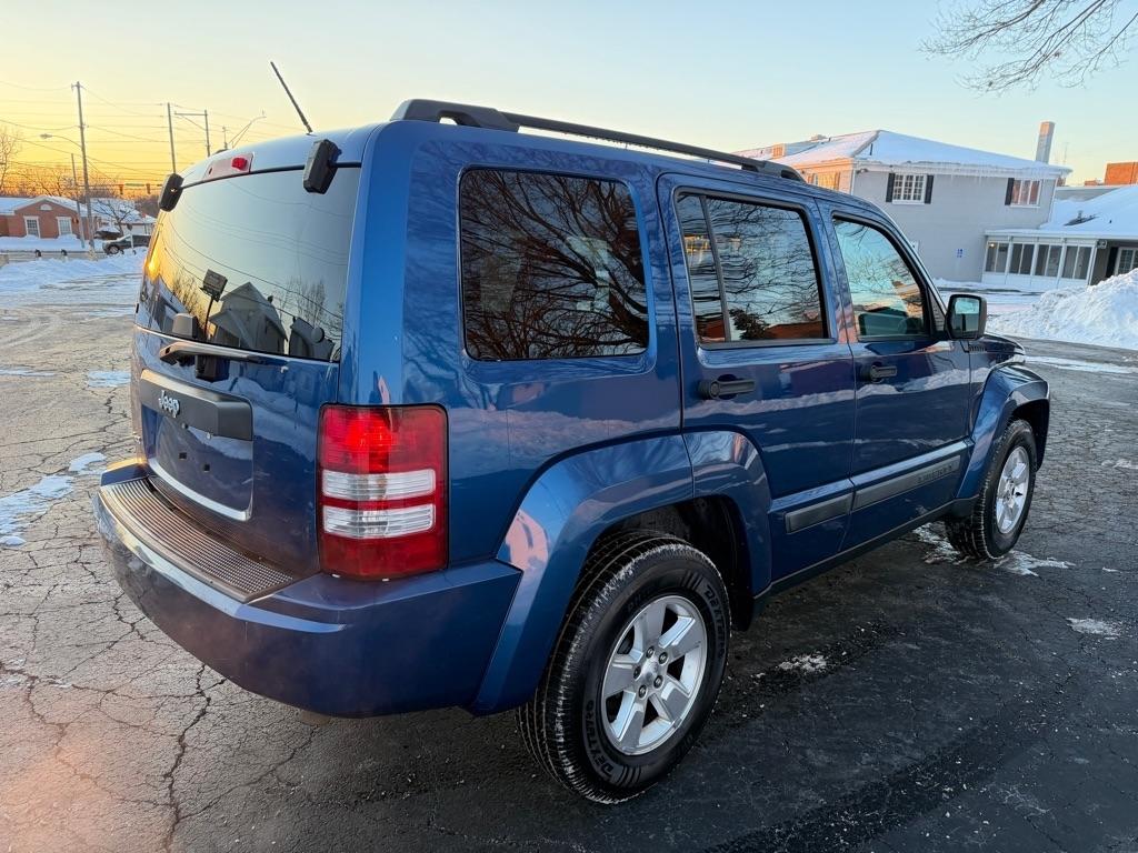 Jeep Liberty Sport 4WD 2010